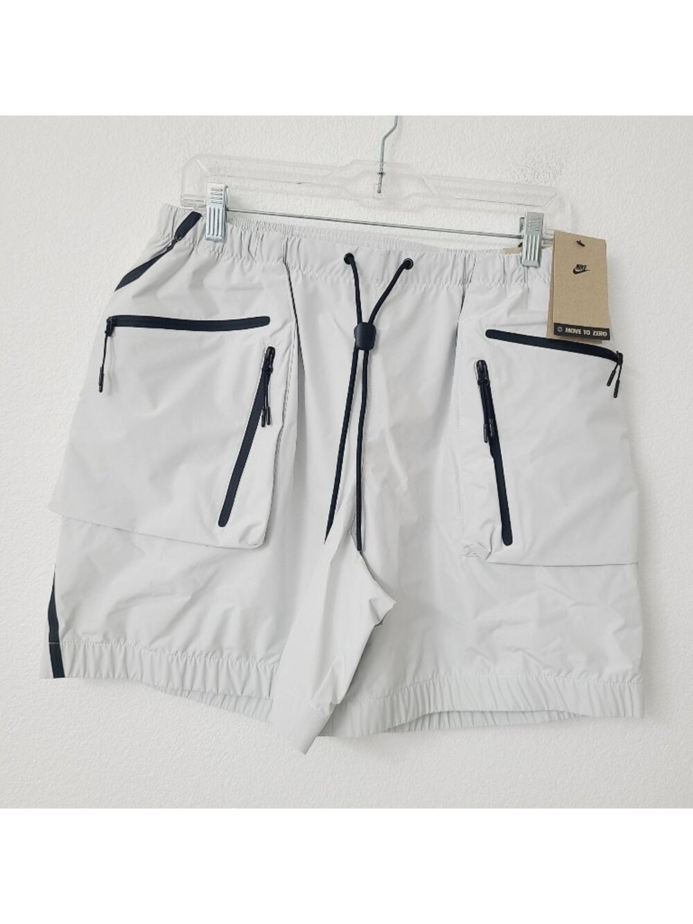 Nike Tech Super Lightweight Shorts HJ2946-121 Size M Gray